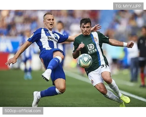 阿拉维斯主帅专访：谈论带队保级的经验与小球会的生存哲学。